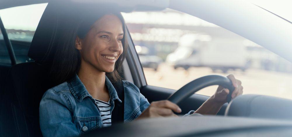Actualmente estás viendo Consejos para aprovechar las ventajas de tu vehículo híbrido