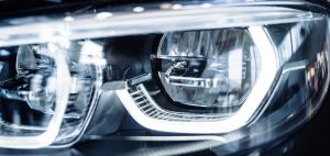 Leer más sobre el artículo Conoce las 7 ventajas de autos seminuevos con luces LED